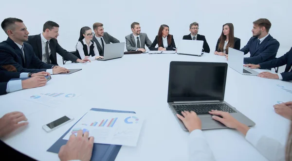 Vergadering van aandeelhouders van de vennootschap op de ronde - tafel. — Stockfoto