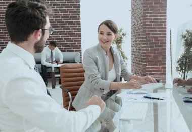 hoş geldiniz ve karşılıklı iş ortakları anlaşması