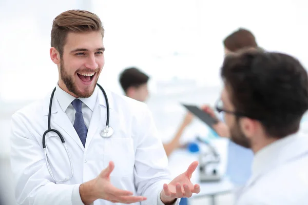 Doctor and laboratory staff . — Stock Photo, Image