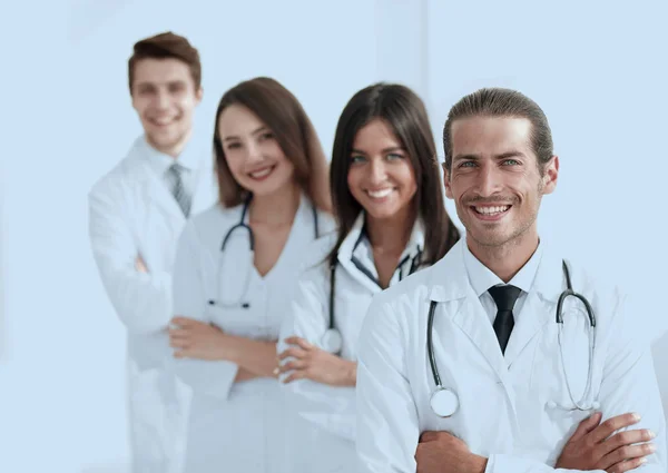 Läkare och sjuksköterskor som kollegor på sjukhus — Stockfoto