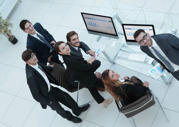 Business-team på arbetsplatsen — Stockfoto