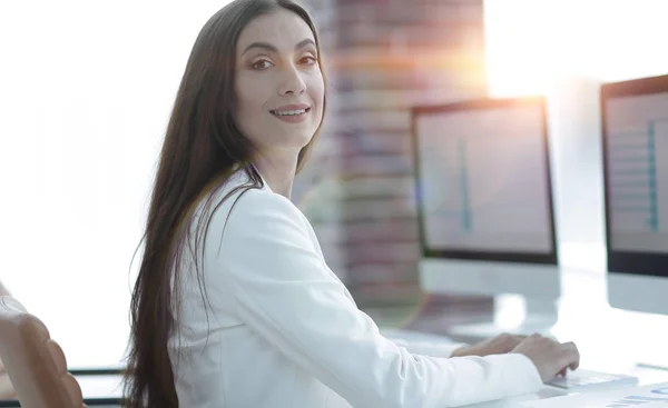 Retrato de mujer-economista de negocios — Foto de Stock