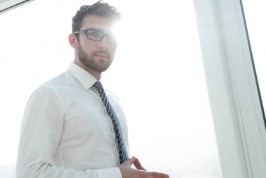 Başarılı bir iş adamının bulanık fotoğrafı.