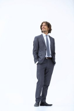 Dalgın iş adamı yukarı bakıyor.