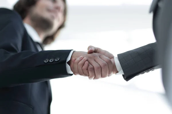 Úspěšné podnikání lidí handshaking po dobrý obchod. — Stock fotografie