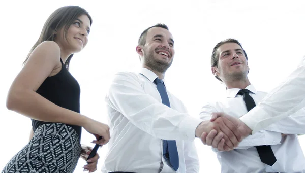 Untere Ansicht. Handschlag Geschäftskollegen. — Stockfoto