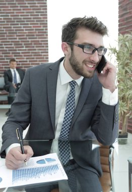 bir istemci için smartphone üzerinde söz avukat