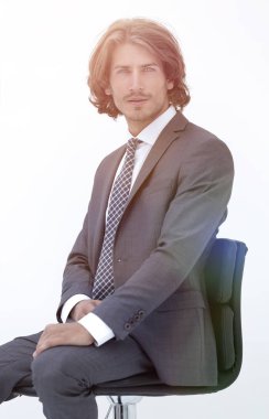 iş adamı rahat tavırla sandalye üzerinde oturan davet