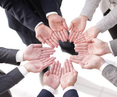 iş takım gösteren açık avuç içi