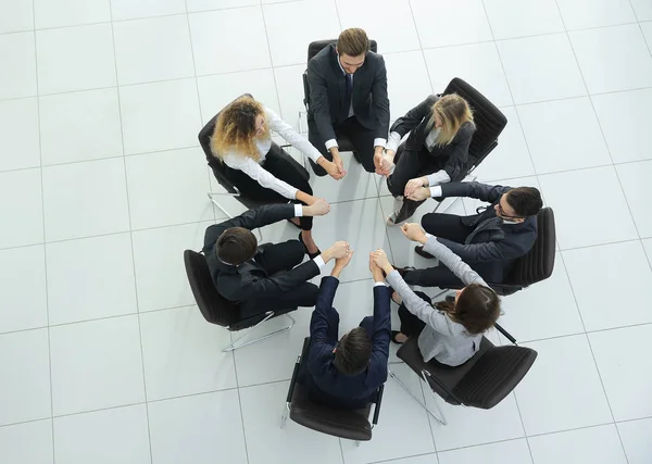 Вид з top.business команди, що показує свою єдність — стокове фото