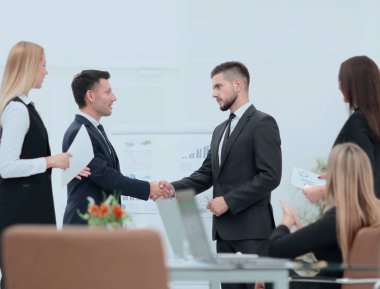 bir iş sunumu önce karşılıklı iş ortaklarının.