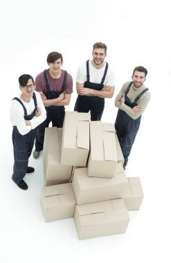 Taşıma kutuları, beyaz adam izole mutlu gülümseyen nakliyeciler