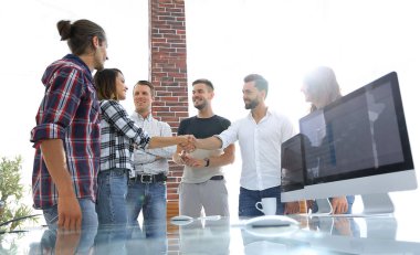 karşılıklı ortak yaratıcı ofiste