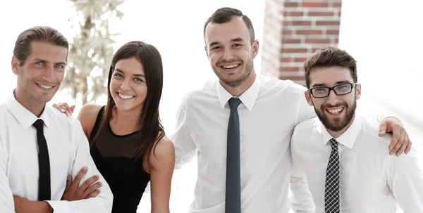 Close-up de uma equipe de negócios feliz de pessoas . — Fotografia de Stock