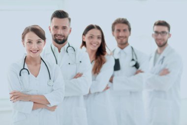 Doktorlar stajyerler başarılı bir grup portresi.