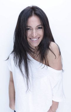 Kendinden emin genç bir kadının portresi..