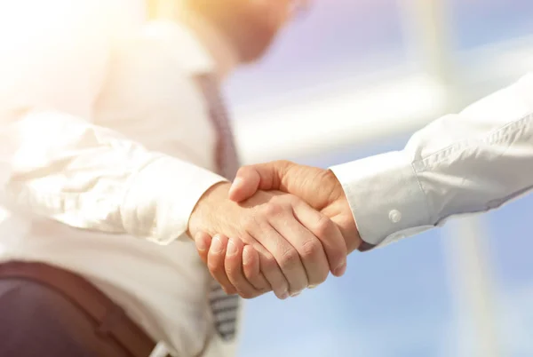 Close-up photo of handshake of two successful businessmen — Stock Photo, Image