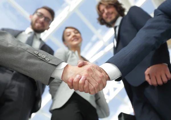 Handshake.the negócio conceito de parceria — Fotografia de Stock