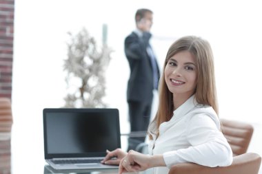 Kameraya bakarak arka view.female Yardımcısı.