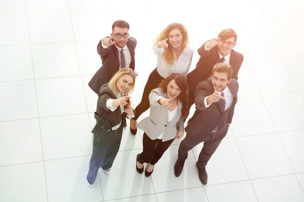 Grupp av säker affärsmän — Stockfoto