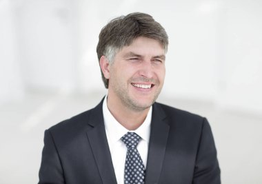 Modern bir hayırsever işadamı portresi.