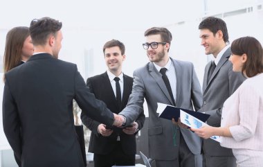 karşılıklı iş ortakları finansal işlem önce