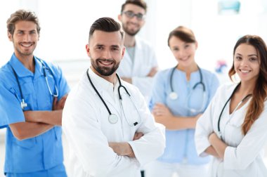 Tıp Merkezi eş önde gelen doktor.
