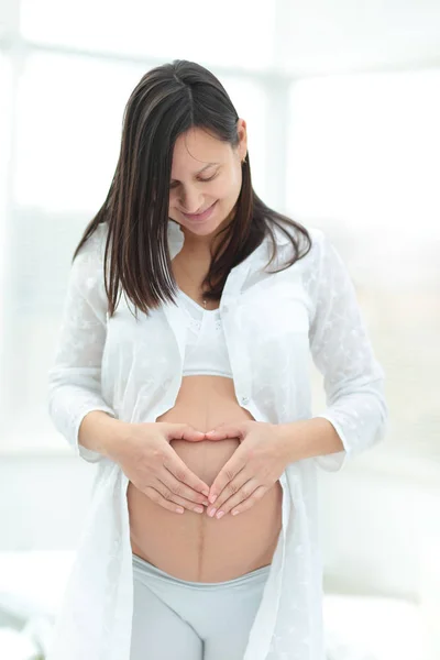 Graviditet, vila, människor och förväntan koncept — Stockfoto