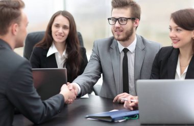 iş karşılıklı iş ortakları