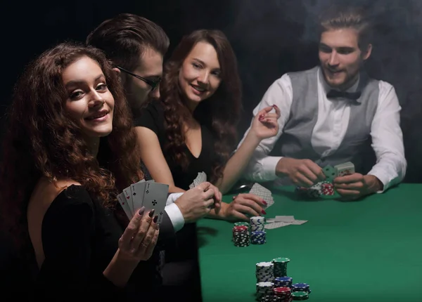 Woman poker player showing a combination of four aces — Stock Photo, Image