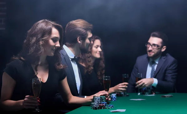 Successful young people spend the night at the casino — Stock Photo, Image
