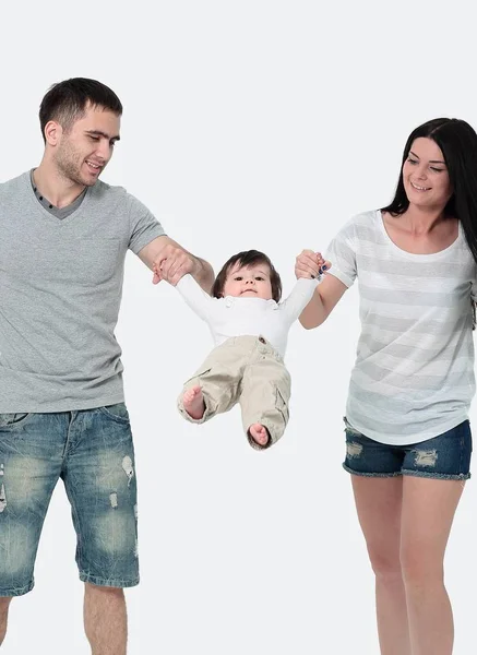 Mooie ouders spelen met hun zoon samen binnenshuis — Stockfoto