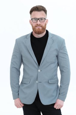 Gözlüklü sakallı iş adamı. beyaz üzerine izole