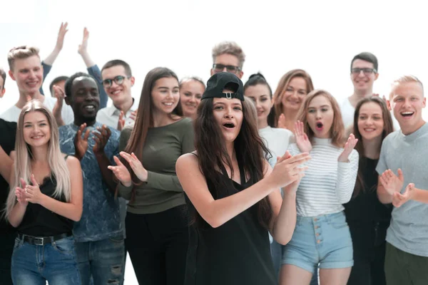 Крупний план. група молодих людей аплодує своїй перемозі — стокове фото