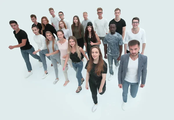 Bovenaanzicht. een groep zelfverzekerde jonge mannen op weg naar voren — Stockfoto