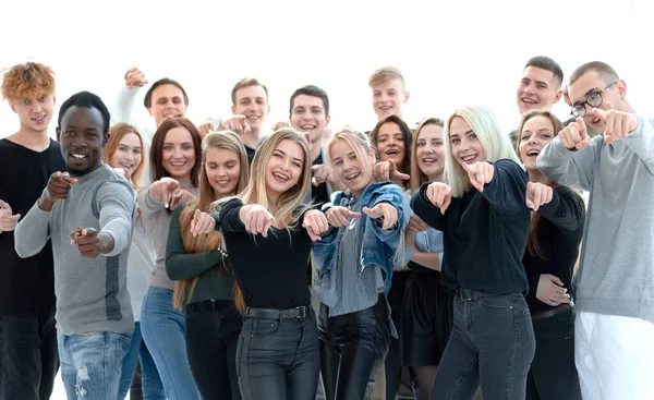 Magabiztos fiatalok rád mutogató csoportja — Stock Fotó