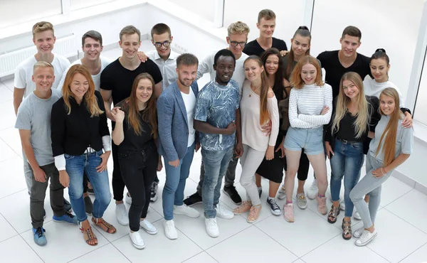 Group of diverse young people looking at the camera — Stock Photo, Image