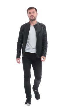 Tam gelişim. Sıradan bir genç adam öne doğru yürür. .