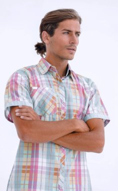 Modern adam, kendinden emin bir şekilde ileriye bakıyor.