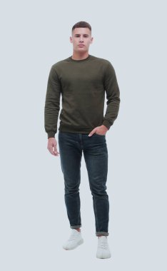 Tam gelişim. Pantolon giyen kendine güvenen genç adam. .