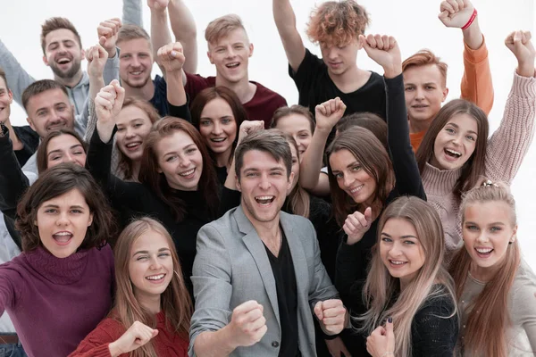 Fecha. jovens felizes mostrando seu sucesso — Fotografia de Stock