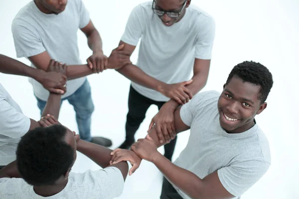 Een groep van verschillende mannen die in een cirkel staan. geïsoleerd op wit — Stockfoto