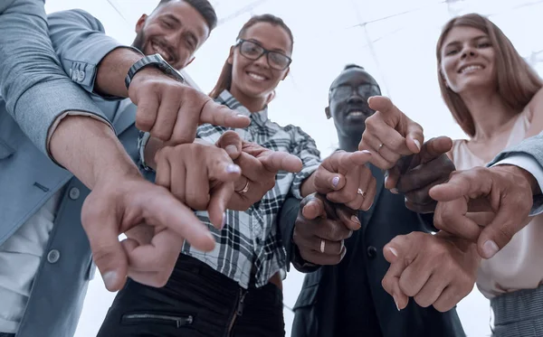 Gente de negocios apuntando a la cámara aislada en blanco — Foto de Stock