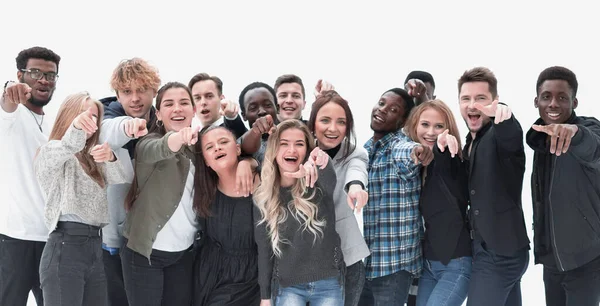 Pełna długość. grupa szczęśliwych młodych ludzi wskazujących na ciebie — Zdjęcie stockowe