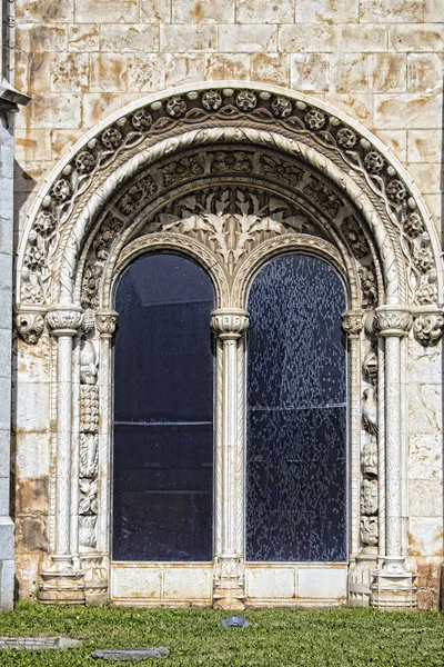 Лиссабон - деталь Иеронимос монастырь — стоковое фото