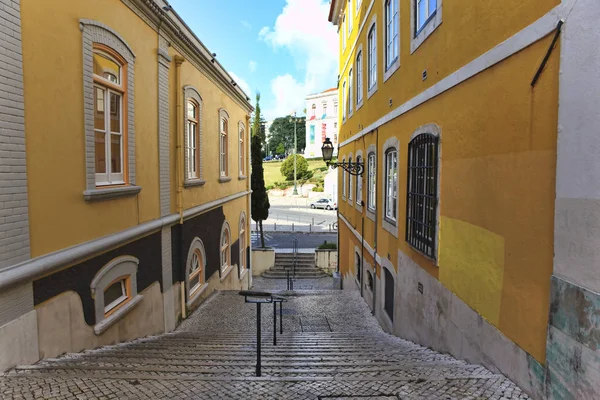 Viejas escaleras en Lisboa —  Fotos de Stock