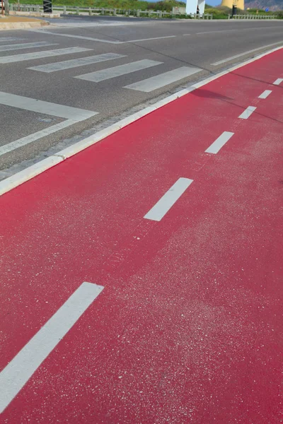 Caminho de bicicleta vermelho — Fotografia de Stock