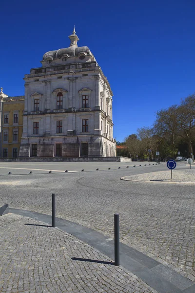 Palácio Nacional de Mafra, catedral e convento, em Portugal — Fotografia de Stock