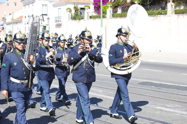 Pa でリスボン - 4 月 16 日: の変更衛兵交代式行われる — ストック写真
