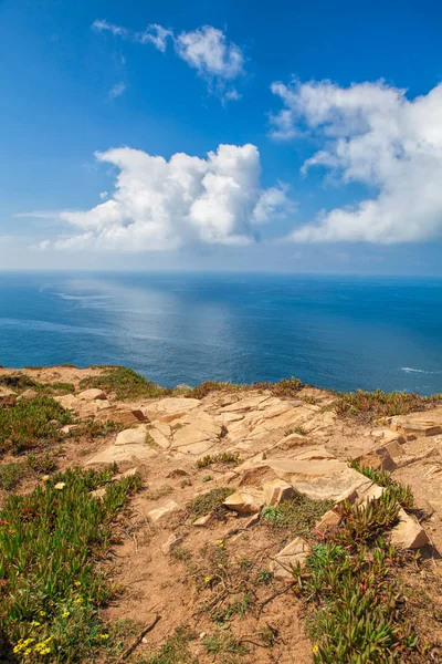 Océano Atlántico desde Cabo da Roca, el punto occidental de Europa, P — Foto de Stock